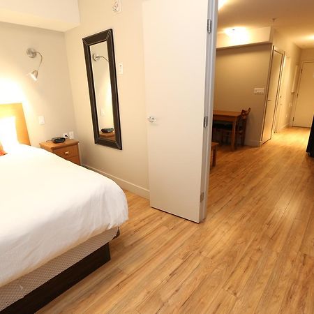 Platinum Residences Fort Mcmurray Exteriör bild