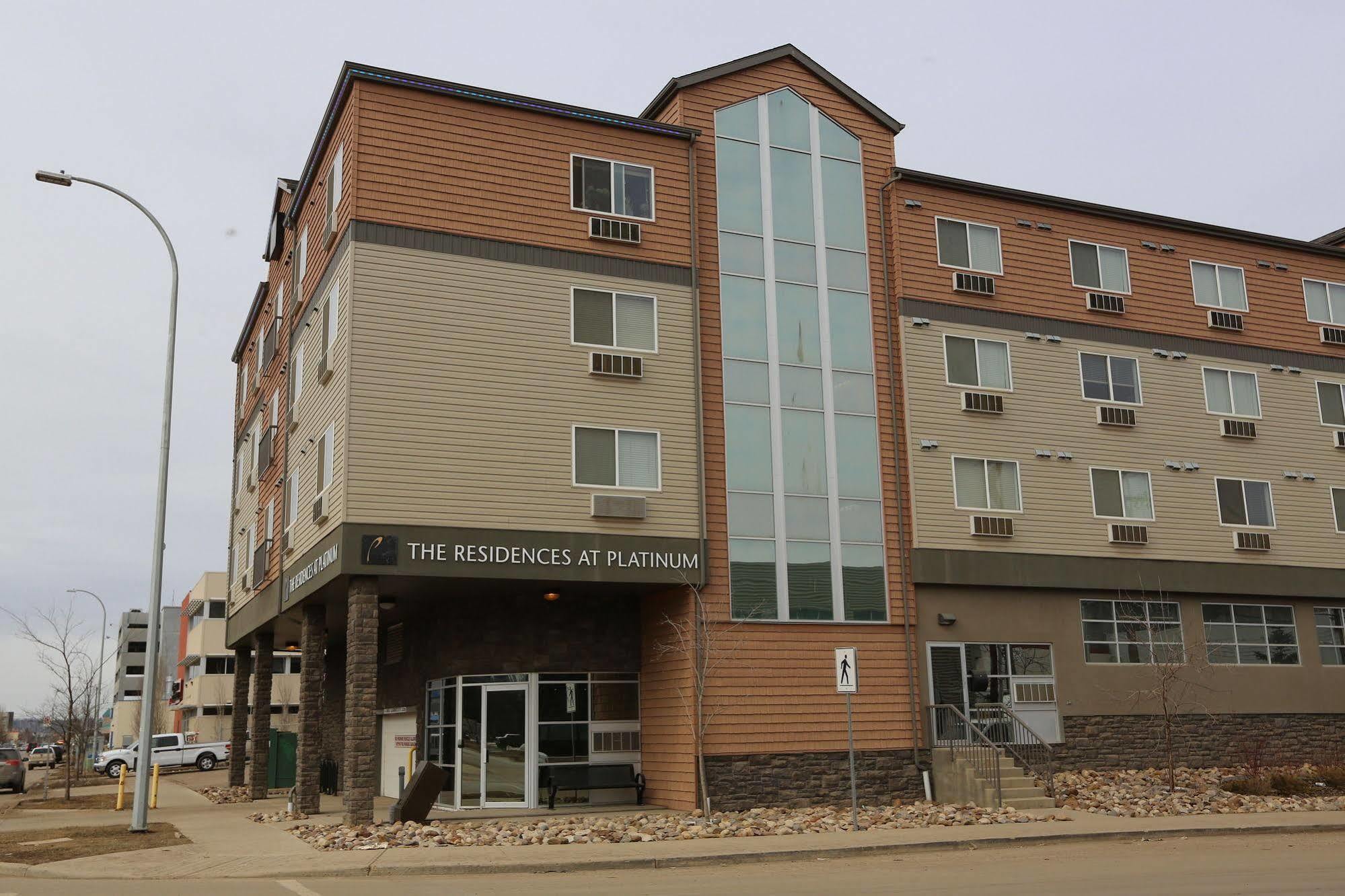 Platinum Residences Fort Mcmurray Exteriör bild